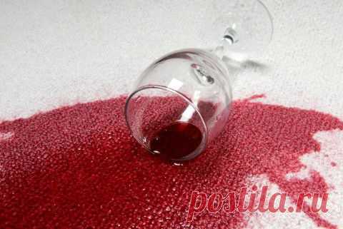 Как вывести пятна от вина, кофе или жира с домашнего текстиля