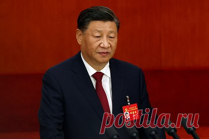Специалист по Китаю назвал главных врагов Си Цзиньпина. Против Си Цзиньпина выстроилась широкая оппозиции, однако она не обладает достаточной консолидацией. По словам специалиста по Китаю Дэн Юйвэня, политические противники находятся внутри элитного альянса чиновников, бизнесменов и ученых, сложившегося при бывших лидерах КНР Дэн Сяопине, Цзян Цзэмине и Ху Цзиньтао.