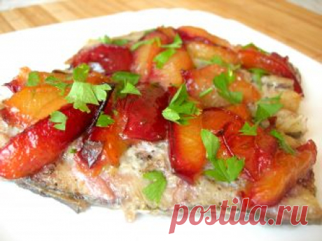 Теперь готовлю минтай только так! Бесподобно вкусно! Этот рецепт приготовления минтая стал для меня настоящим открытием. Казалось бы, такая простоя рыбка, а какой бесподобный вкус она приобретает в сочетании со сливовым соусом. Многие считают (и я не была исключением), что минтай - рыба второсортная, дешевая, практически не содержит жира, а значит приготовить ее вкусно сложно. Попробуйте этот рецепт приготовления минтая и ваше отношение к нему кардинально изменится. Я тепе...