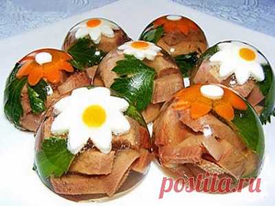Рецепт: Заливные яйца с языком