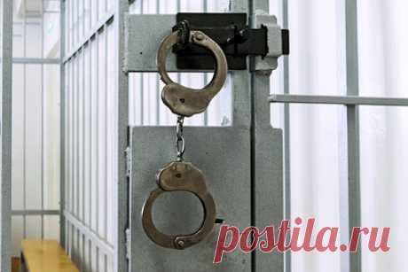 Суд арестовал обвиняемого в убийстве полицейского в Ставрополе. Ленинский районный суд Ставрополя арестовал обвиняемого в убийстве заместителя начальника уголовного розыска одного из отделов полиции Руслана Абовяна. Ибрагим Симбаригов будет находиться под стражей до 24 сентября 2021 года. В ходе допроса он дал признательные показания.