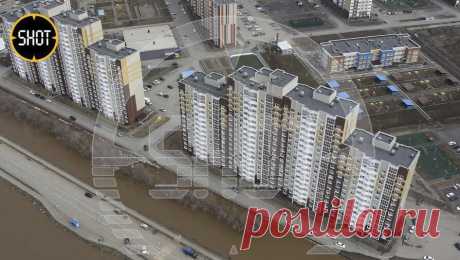 &quot;Проблемы нарастают как снежный вал&quot;: депутат Останина — об обстановке в Оренбуржье. Ситуация в затопленном Оренбуржье не стабилизируется, поскольку, несмотря на снижение уровня воды, люди не могут вернуться в свои дома. Об этом &quot;Газете.Ru&quot; рассказала депутат Госдумы от региона Нина Останина. Она отметила, что в ...