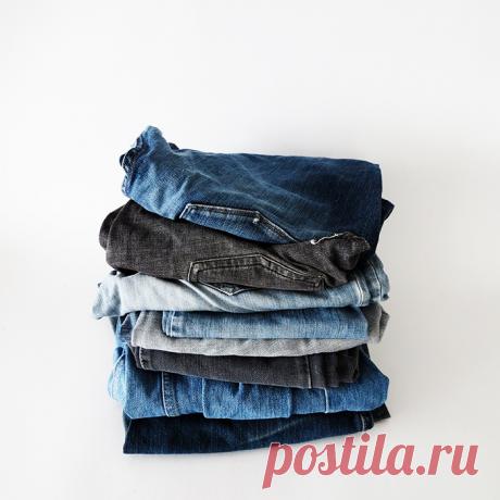 Она просто разрезала несколько старых джинсов. От того, что получилось я в восторге!