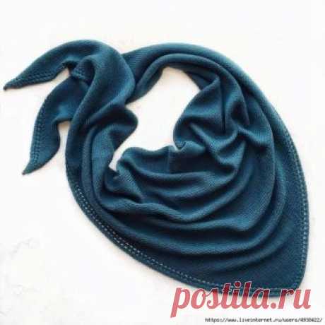 АЖУРНЫЙ КРАЙ ДЛЯ КОСЫНКИ СПИЦАМИ

Автор: zimma_knit

первую кромочную снимаем, 1лиц., 2 лиц.вместе, накид, 2 лиц.вместе, накид, прибавляем петлю из протяжки, далее все лицевые, последнюю провязываем изнаночной 

Изн.ряд : 
все накиды провязываем изнаночными петлями 

Убавления, прибавления петель на полотне косынки...рекомендации по расходу пряжи и по спицам, а также по размеру вы найдёте ниже.

Для вязания такой косыночки Вам понадобится: 
пряжа 350м 50гр, здесь я использ...