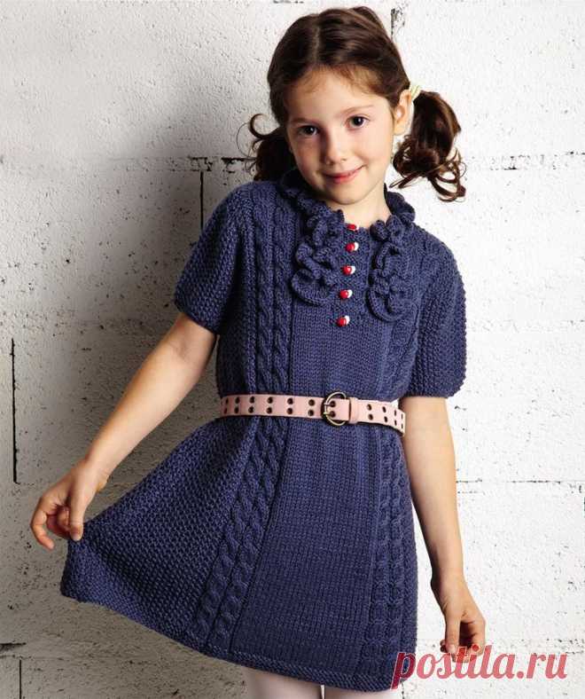 Синее платье спицами для девочки - Портал рукоделия и моды
