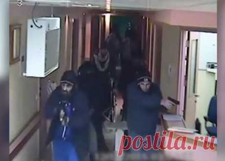 Израильские агенты службы безопасности Шабак похитили палестинца из больницы Хеврона