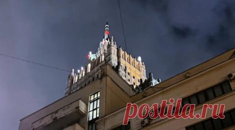 МИД: Россия признательна ОАЭ за содействие в возвращении с Украины 100 военных. Россия признательна ОАЭ за содействие в возвращении 100 военных, удерживаемых Украиной, сообщили в российском внешнеполитическом ведомстве. Читать далее