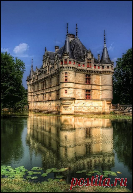 Azay le Rideau, France | The Mystique of France
