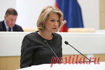 Власти ответили на вопрос о продлении льготной ипотеки. Аудитор Счетной палаты Наталья Трунова ответила на вопрос о продлении программы льготной ипотеки под семь процентов годовых после 2022 года. В разговоре с газетой «Ведомости» она заявила, что подобное решение принимать не стоит. В целом ставку в семь-восемь процентов годовых можно считать оптимальной.