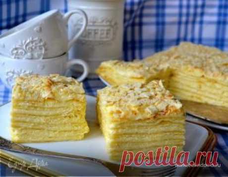 Торт "Наполеон нежный". Ингредиенты: молоко 3,6%, мука, яйца куриные Рецепт приготовления Торт "Наполеон нежный", готовим вкусно и полезно 👍 рецепт с фото на сайте EdimDoma; Рецепты авторская, бабушкины, взбивать, выпекать, запекать, десерты