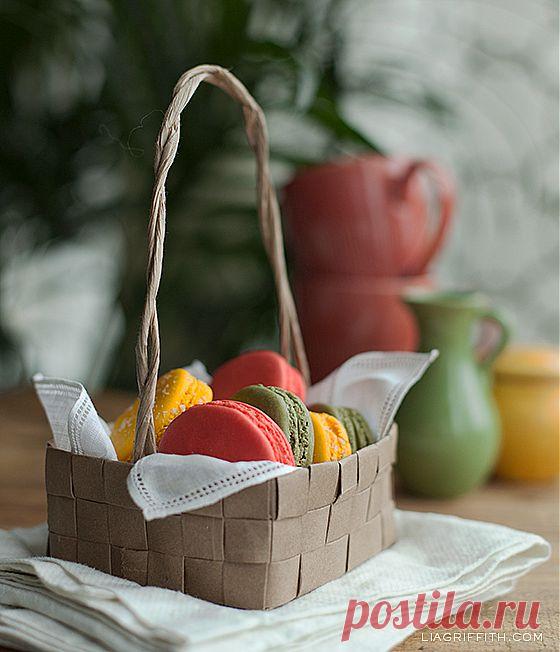 Пасхальная корзинка из бумажного пакета.