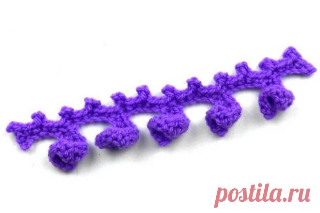 Кайма с подвесками Каймой с закрученными подвесками можно украсить не только вязаные изделия, но и вещи из ткани или трикотажа.