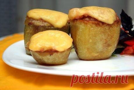 Фаршированный картофель в стаканчиках