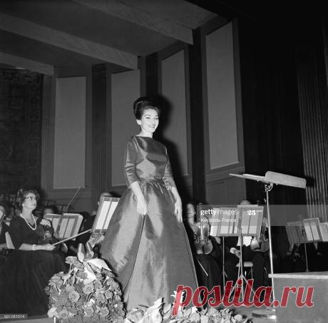 great-success-for-opera-singer-maria-callas-recital-at-the-thtre-des-picture-id501781014 (2048×2017)