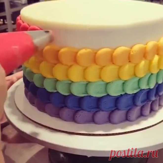 (8) Facebook