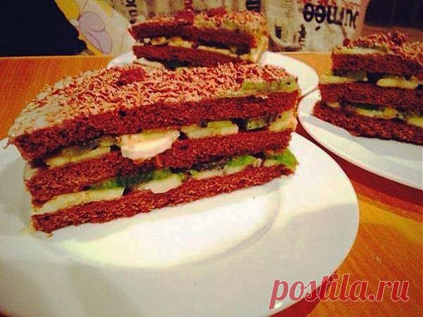 Бисквитный торт без выпечки с киви и бананом | Веб Рецепт