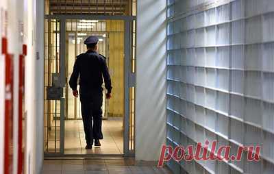 Супружескую пару приговорили к 15 и 17 годам за сбор данных о военных. Прошивавших в Москве мужа и жену осудили за государственную измену