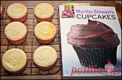 (WHITE CUPCAKES. - Белые Капкейки)
Рецепт капкейков Марты Стюарт 

Количество: 16 штук:

Показать полностью…