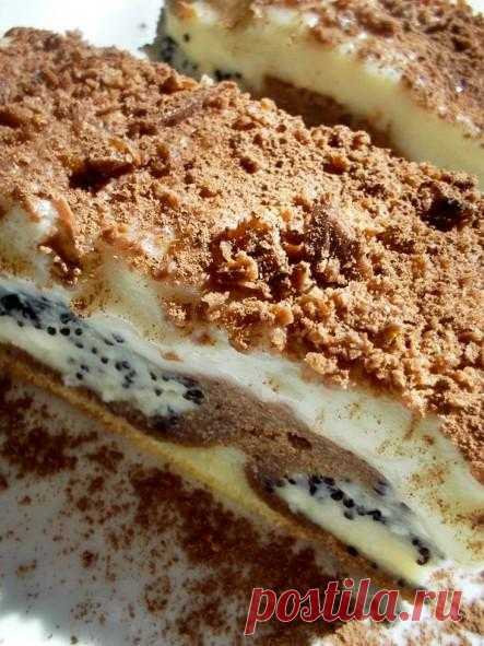 Пирог с творожными шариками и заварным кремом.