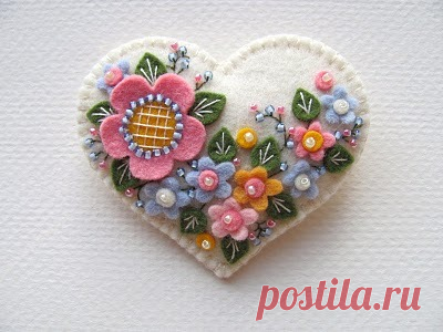 Сердечки из фетра и прочее...