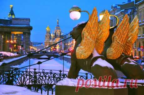 Striking. Statues stand proud covered in snow in the city of St. Petersburg. #Snow #Russia