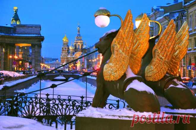 Striking. Statues stand proud covered in snow in the city of St. Petersburg. #Snow #Russia