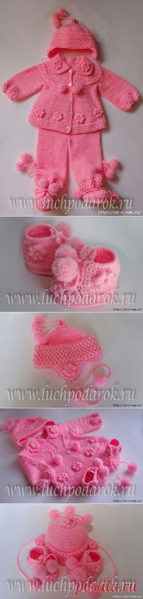 Вязаный комплект для девочки