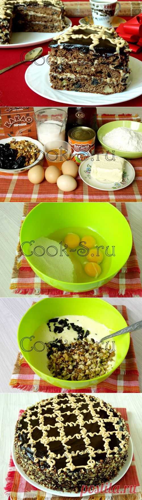 Торт с орехами и черносливом