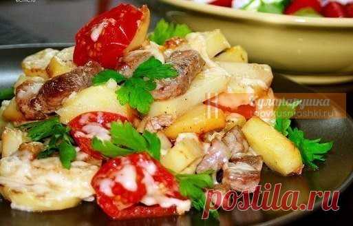 Безумно вкусный картофель «по-французски» на сковороде Такое угощение не уступает по вкусовым качествам традиционному праздничному блюду, но вот только готовится оно быстрее и проще.