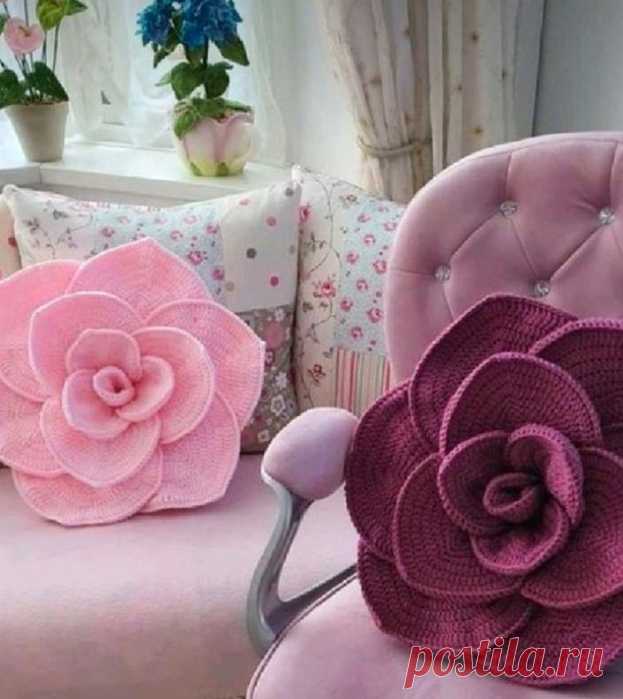 Декоративная подушка в виде розы 🌹