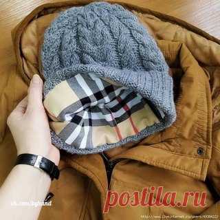 КАК РАССЧИТАТЬ ПОДКЛАД ДЛЯ ВЯЗАНОЙ ШАПКИ.

Действую я по наитию, из соображений вязания шапок и собственных проб и ошибок, поскольку я совсем не швея) 

Ткань. 
Чаще флис, теперь расширила свой опыт на более легкий трикотаж. В общем и целом выбираю по составу и тактильным ощущениям. Ещё спрашиваю продавцов, если знаю, что можно доверять)))

Выкройка – см. фото ниже. 
Но её надо менять по ширине и, возможно, высоте, т.к. это ШАБЛОН для построения по расположению клиньев.

П...