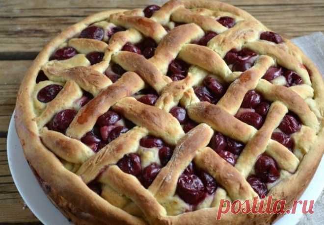 Аппетитный и сочный пирог с вишней — просто объедение
=Яйца — 2 шт.
Кефир — 450 г
Сливочное масло — 100 г
Сахар — 1 стак.
Сода, гашеная уксусом — 1 ч. л.
Вишня замороженная или консервированная — 1 чашка