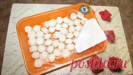 Знакомый холостяк научил готовить пельмени в микроволновке без воды. Попробовал дома этот способ. Делюсь результатом | БЛОГ ОТЦА В ДЕКРЕТЕ | Яндекс Дзен