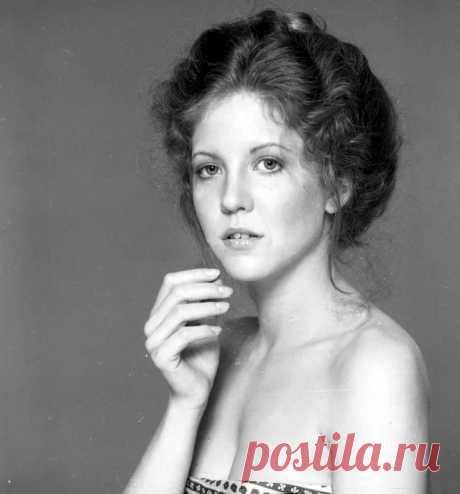 Нэнси Аллен (Nancy Allen)
-  24 июня, 1950