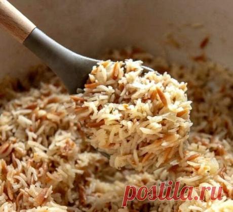 Вместо плова - рис пилаф: постный плов и еще лучше. "Ленивый" рецепт, а за уши не оттянешь, и без мяса хорош: дома наконец полюбили рис - Будет вкусно - 7 июня - Медиаплатформа МирТесен Этот рис буквально светится - рассыпчатый, сочный, впитавший аромат специй и насыщенный вкусным маслом. Аппетитный, душистый, красивый, зернышко к зернышку - и удивительно вкусный. И каждое зернышко удивительно красивого цвета, и разного: таким рисом любуешься. Да, научили меня готовить - 7...