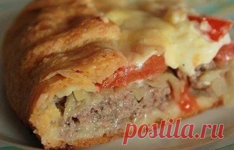 ПОДБОРКА САМЫХ СЫТНЫХ ПИРОГОВ

1. ПИРОГ С МЯСОМ "ЛЕГЧЕ НЕ БЫВАЕТ"

ИНГРЕДИЕНТЫ:
 2 яйца
 0.5 ч. ложка соли
 1 стакан муки
 1 стакан кефира
 0.5 ч. ложка соды

Начинка:
 300 гр фарша
 2-3 луковицы, порезать кубиками
 соль, перец — по вкусу

ПРИГОТОВЛЕНИЕ:
Кефир перемешиваем с содой и оставляем минут на 5. Затем добавляем остальные ингредиенты и хорошо перемешиваем. Смазываем форму маслом, посыпаем мукой и выливаем половину теста. Выкладываем подготовленную начинку (фарш сыр...