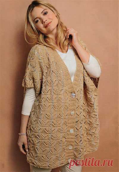Связанный поперёк жилет-пончо