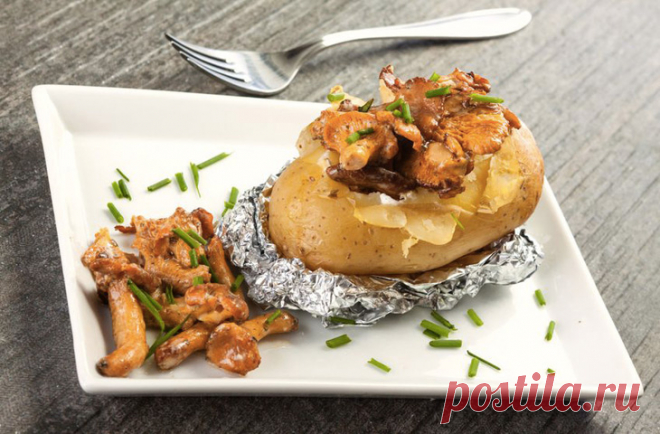 Печеный картофель с грибами