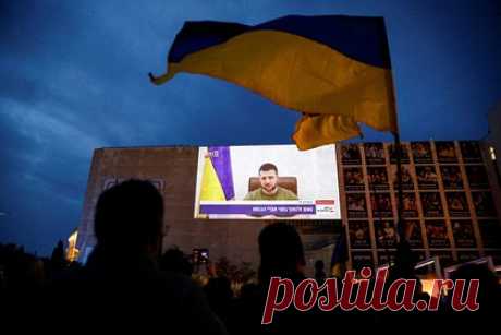 Украина запросила у Израиля «Пращу Давида». Киев запросил у Израиля новое вооружение. Украинская сторона направила официальное письмо с соответствующим содержанию в МИД Израиля. Помимо этого, в тексте документа также говорится о причинах, в связи с которыми Киев решил начать сотрудничество в сфере противовоздушной обороны с Израилем.