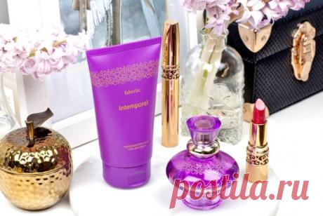 Аромат вне времени: акция каталога №17
Для всех поклонниц женственных ароматов со сладкими нотами фруктов и завораживающим пудровым аккордом – акция нового каталога. Снижена цена на Intemporel – парфюм, успевший приобрести преданных поклонников!
Этот яркий аромат открывается сладкими нотами персика и сливы, в сердце у него – любимая роза, благородный жасмин и трогательный ландыш, а в шлейфе – волнующий сандал и аппетитная ваниль. Французский парфюмер Винсент Шаллер собрал ...