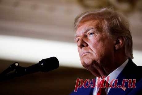 Трамп рассказал о плакавших и просивших прощения при его аресте полицейских. При аресте бывшего президента США Дональда Трампа полицейские плакали и просили прощения. Политик рассказал об этом в интервью Fox News. Трамп заявил, что когда он пришел в здание суда, то люди, у которых «нет проблем с тем, чтобы сажать убийц и других преступников», плакали и говорили ему, что им очень жаль.