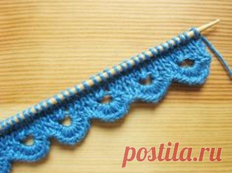 It only takes 2 pattern rows to add these pretty scallops to…