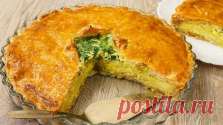 Слоеный пирог с картошкой можно есть хоть каждый день! Очень вкусно получается - Будет вкусно - 15 января - 43698634099 - Медиаплатформа МирТесен Вкуснейший слоеный пирог с картошкой с хрустящим тестом и нежной начинкой. Такой соленый пирог с картошкой может заменить целый обед, его можно подавать с салатом из свежих овощей. Видео рецепт хрустящего пирога с картошкой 👇 Рецепт слоеного пирога с картошкой: 500-600 г слоеное бездрожжевое тесто - 15 января - 43698634099 - Медиаплатформа МирТесен