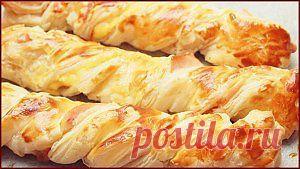 Косички из слоеного теста с сыром и курицей | Лечебные диеты