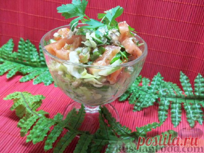 Рецепт: Салат с консервированной рыбой и свежими овощами на RussianFood.com