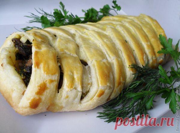 РУЛЕТ ИЗ СЛОЁНОГО ТЕСТА.