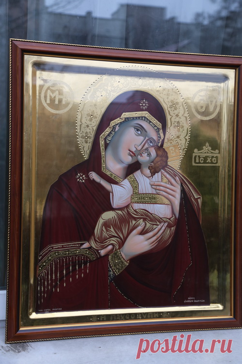 Новости: 01.03.2016 -- Афонская святыня в Бобруйском кафедральном соборе