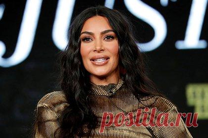 Ким Кардашьян сделала неожиданное признание о своей сексуальной жизни. Американская телезвезда Ким Кардашьян сделала неожиданное признание о своей сексуальной жизни. 42-летняя знаменитость в разговоре с приятелем и отцом детей ее сестры Кортни Скоттом Дисиком рассказала, что занимается сексом со своим бойфрендом только с выключенным светом.