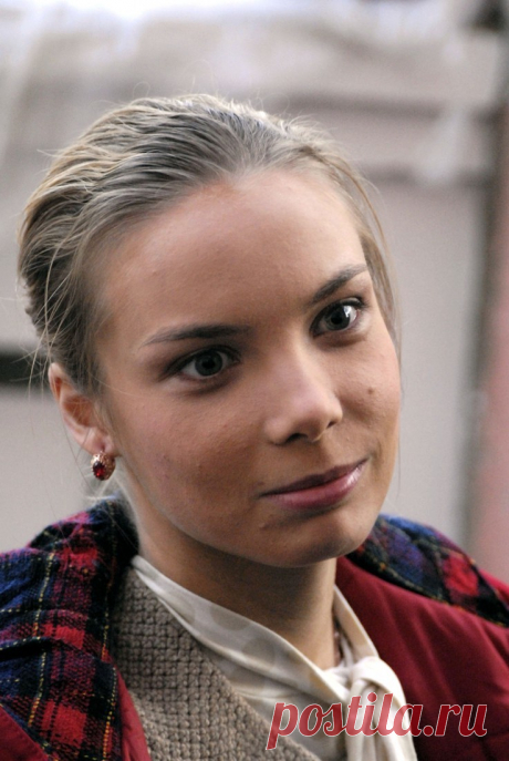 СМИ: из-за безденежья Ольга Арнтгольц вынуждена начать работать спустя месяц после родов : Ольга Арнтгольц / фото 2