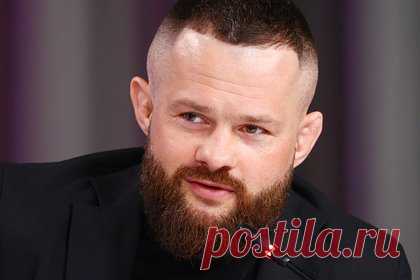 Российский боец-чемпион оценил уровень соперников Чимаева в UFC
